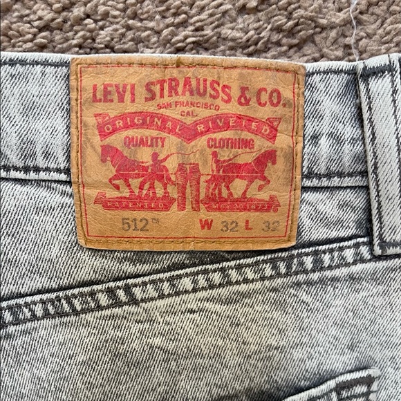 Levi’s 512 light gray acid wash 32x32 - Picture 3 of 3